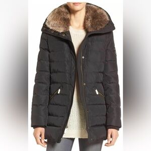 Michael Kors Heavyweight Down/Feather Hooded Puffer Coat w/Faux Fur Trim. Small